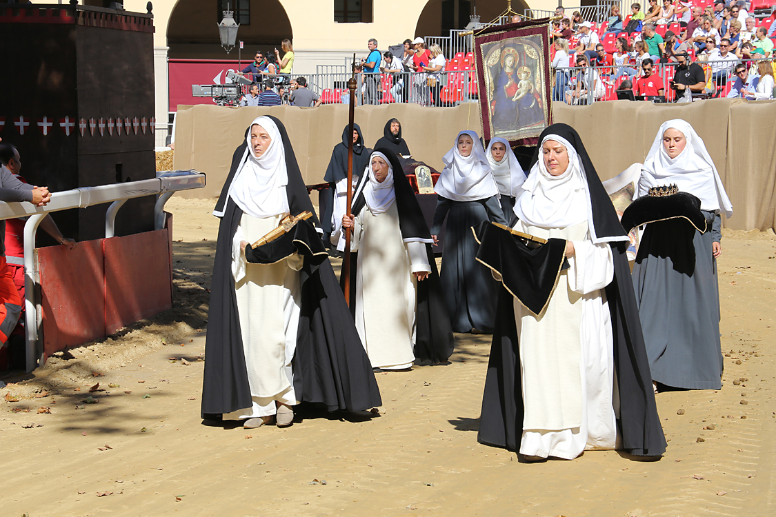 -473- CorteoStorico.jpg